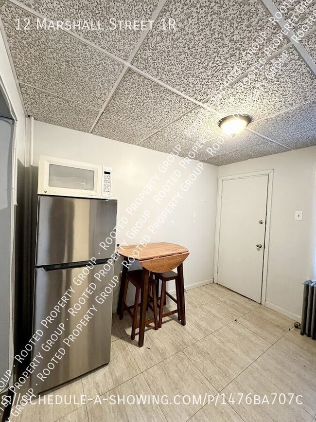 Building Photo - Studio Apartment Near RPI-- Furnishings In...