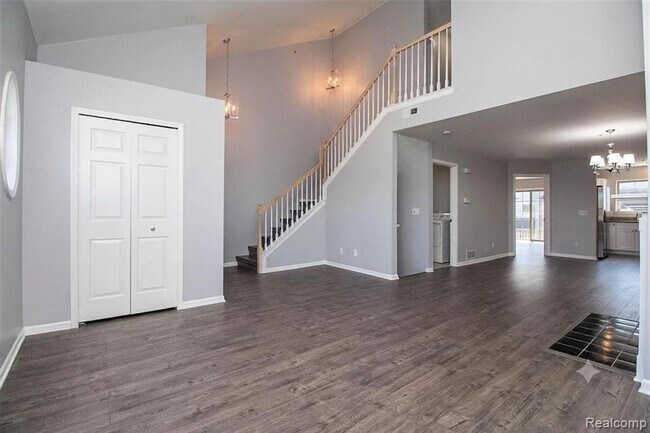 Foto del edificio - 29415 Glen Oaks Blvd E