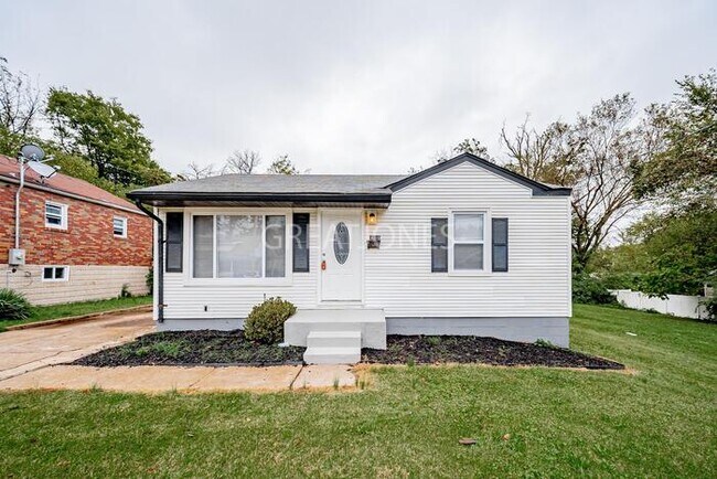 Building Photo - 3016 Rex Ave