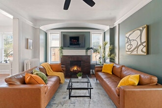 Building Photo - 6214 N Magnolia Ave