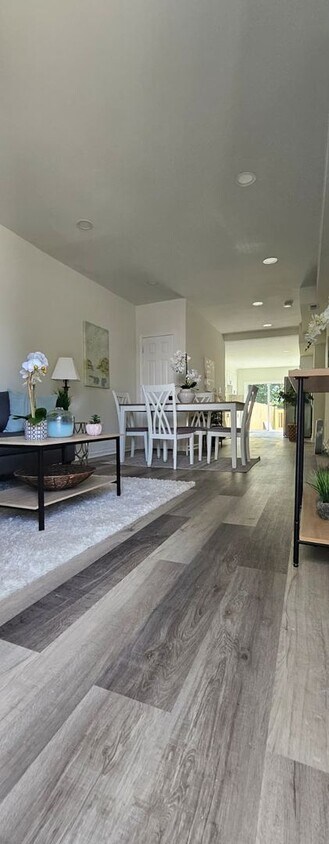 Foto principal - 516 Columbus Rd