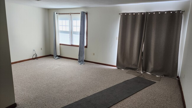 Building Photo - 161 Riviera Dr