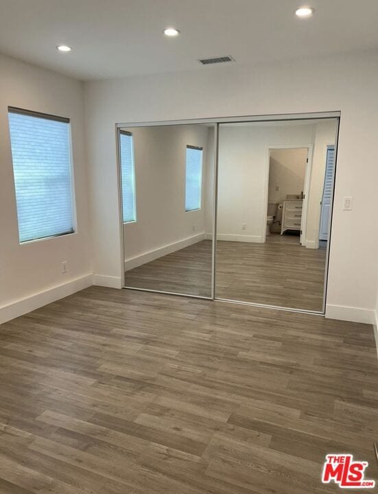 Building Photo - 17139 Sherman Way