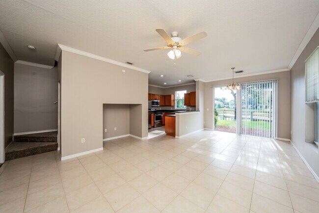 Foto del edificio - 424 Rainbow Springs Terrace