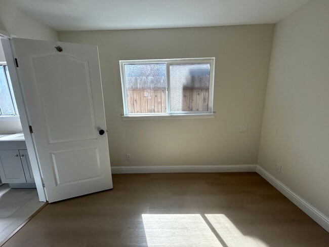 Building Photo - 683 - 695 Vermont Avenue, Turlock CA 95380