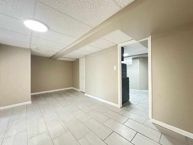 Building Photo - 6766 Blakemore St