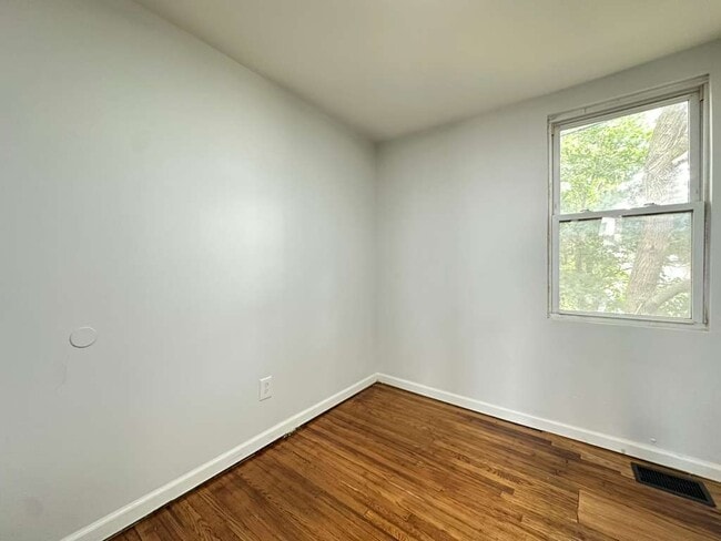 Foto del edificio - 1120 E Stafford St