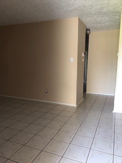 Building Photo - 13823 Fieldstone Dr