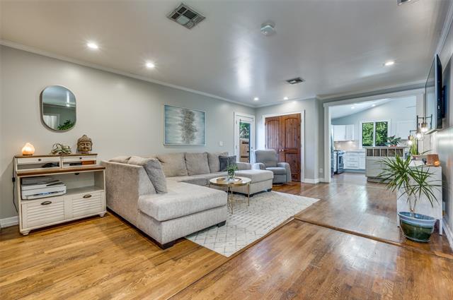 Building Photo - 1106 Tenison Memorial Dr