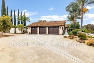 Building Photo - 1028 Capra Way