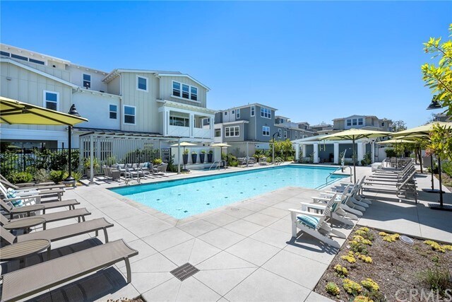 Building Photo - 2110 Cresta Dr