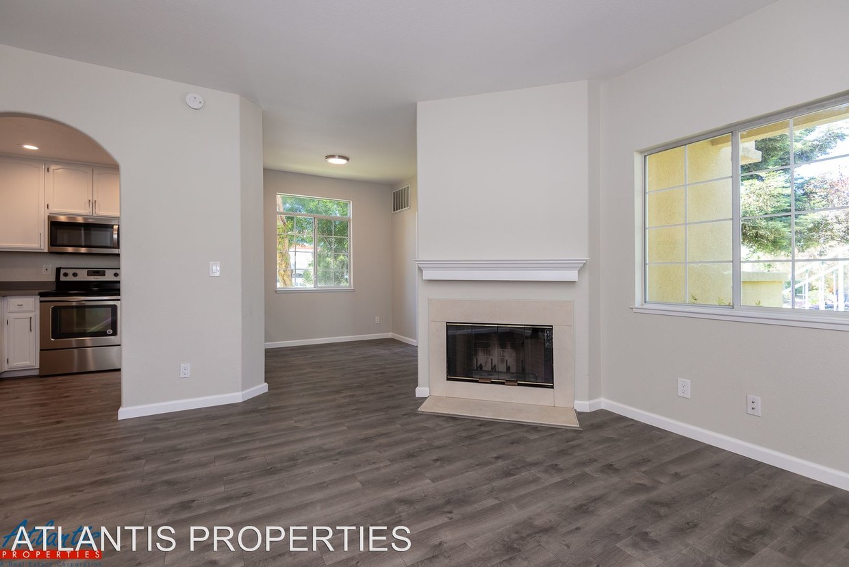 Primary Photo - 3 br, 2 bath House - 101 Sunnyhills Court