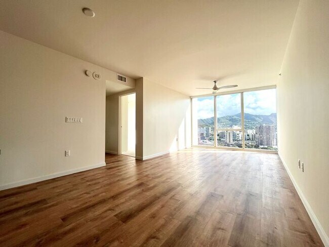Foto del edificio - Symphony Honolulu: 2 Bed, 2 Bath w/ 2 Park...