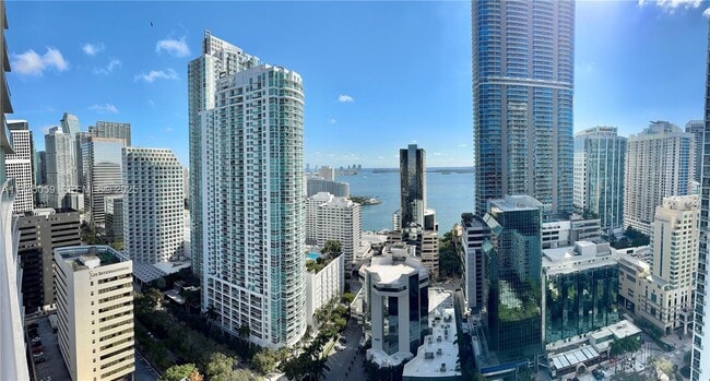 Building Photo - 1010 Brickell Ave