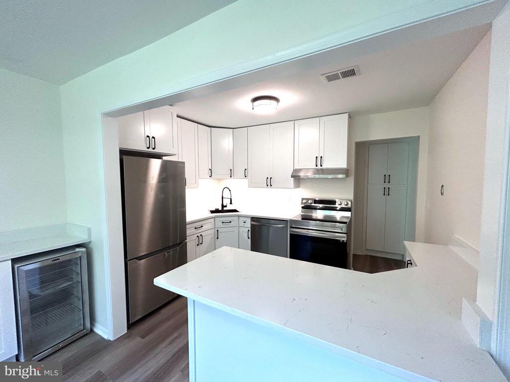 Primary Photo - 107D Donzen Dr