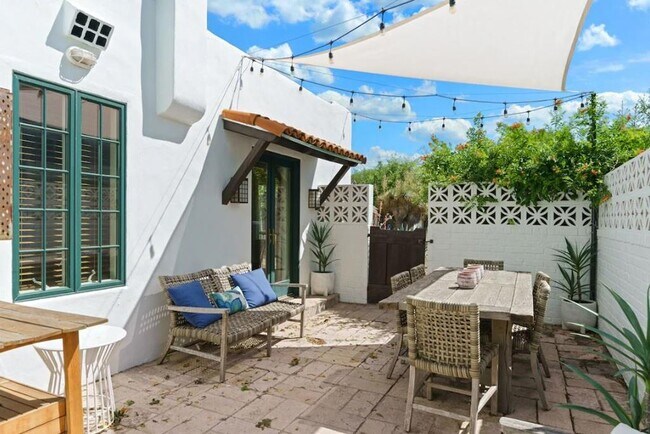 Foto del edificio - 409 W Water St