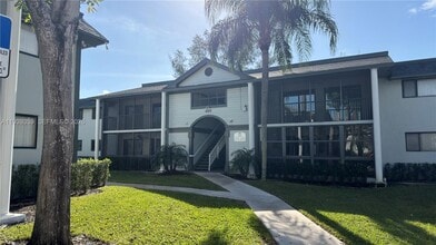 Building Photo - 468 NE 206th Ln