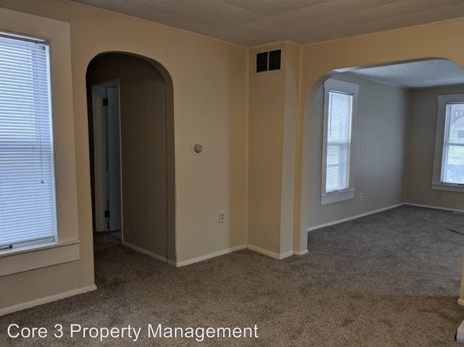 Building Photo - 3 br, 1 bath House - 706 S. Bunn Street