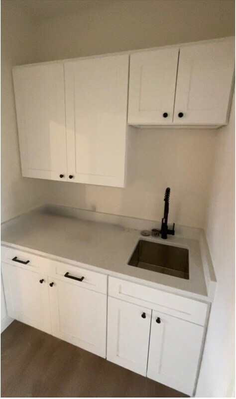 Foto del edificio - 412 W 4th St