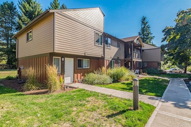 Building Photo - 39501 Evans St