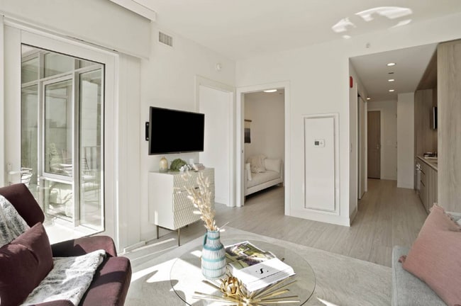 Photo - 364 N Union Ave Apartment