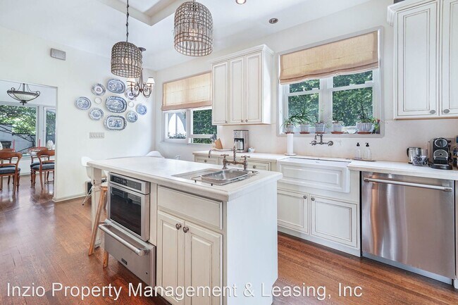 Foto del edificio - 3 br, 2 bath House - 8210 W. 4th St