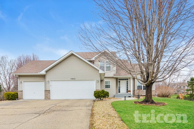 Building Photo - 17475 Glacier Wy