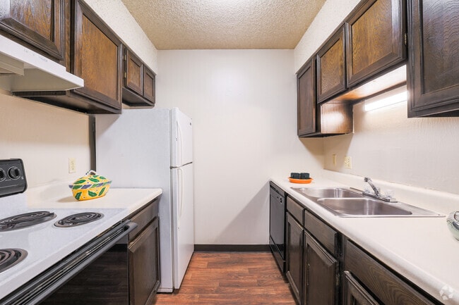 1BR, 1BA - 620SF - 21W at Wichita State