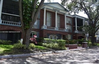 Building Photo - 3660 Inverrary Dr