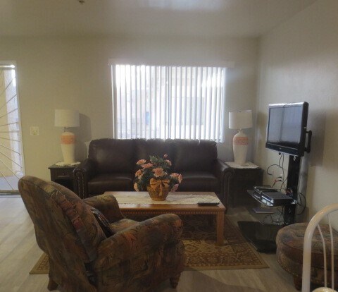 Foto del edificio - 12221 W Bell Rd