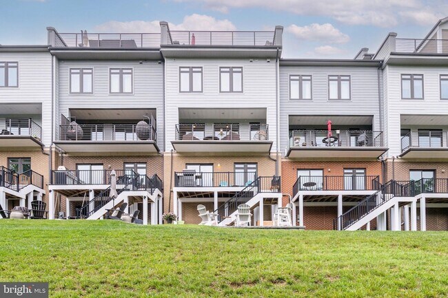 Foto del edificio - 1521 Ribbon Limestone Terrace SE