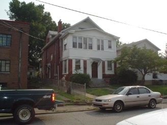 Building Photo - 611 Grant St