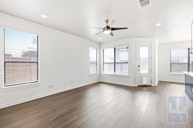 Foto del edificio - 3109 Corbin Ln