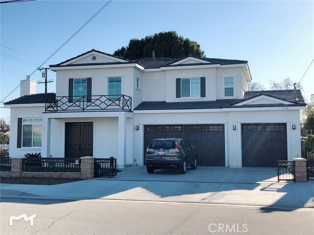 Foto principal - 11930 Killian St