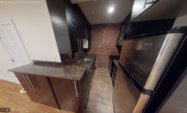 Building Photo - 1203 Beacon St