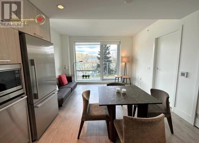 Photo du bâtiment - 680-680 Seylynn Cres