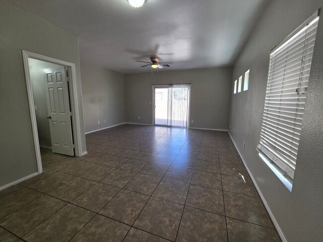 Building Photo - 2142 Trebbiano Way