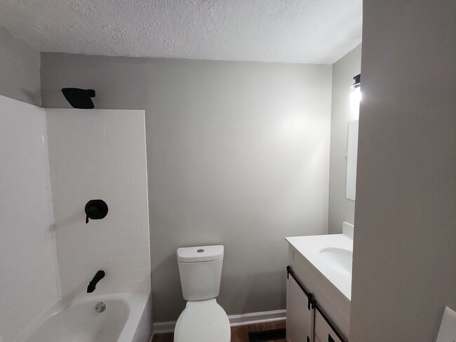 Building Photo - 4572 Korner Dr, Huber Heights, OH 45424