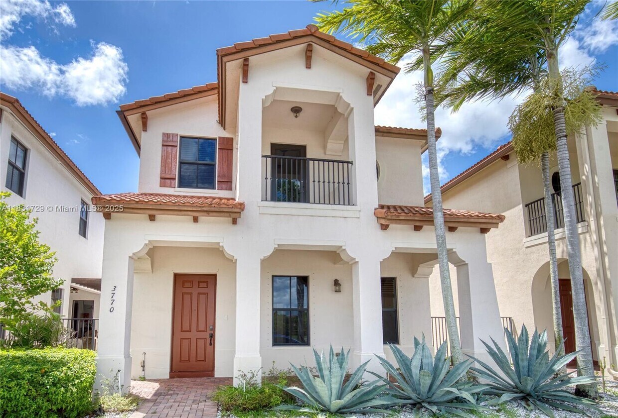 Foto principal - 3770 NW 84th Way