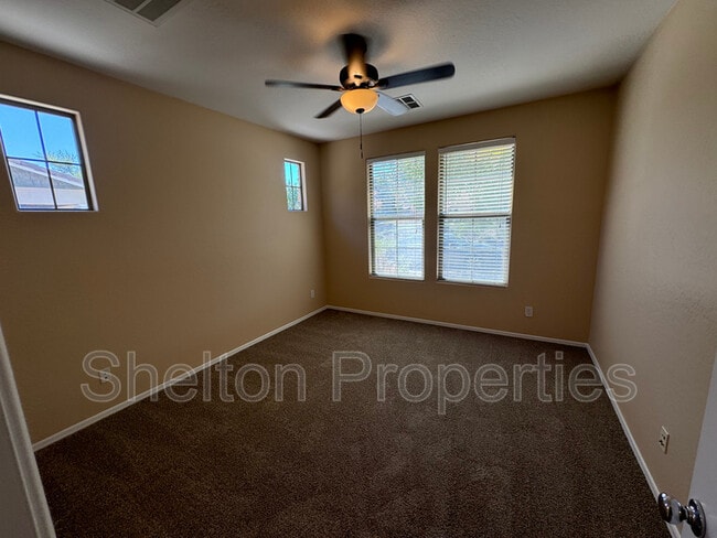 Building Photo - 13255 N 153rd Ln