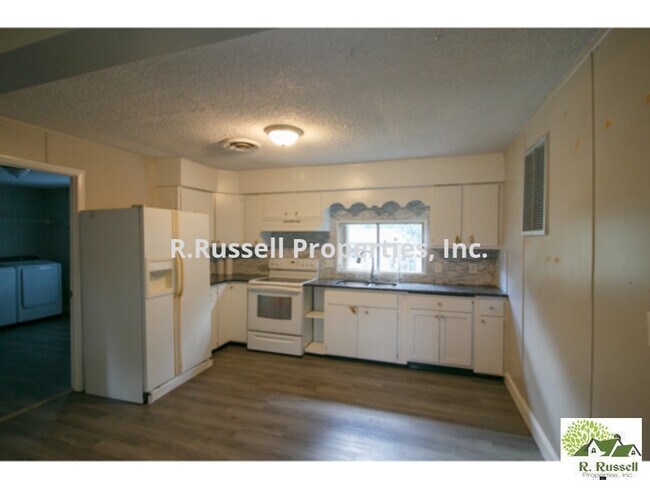 Foto del edificio - 5137 Mt Plymouth Rd