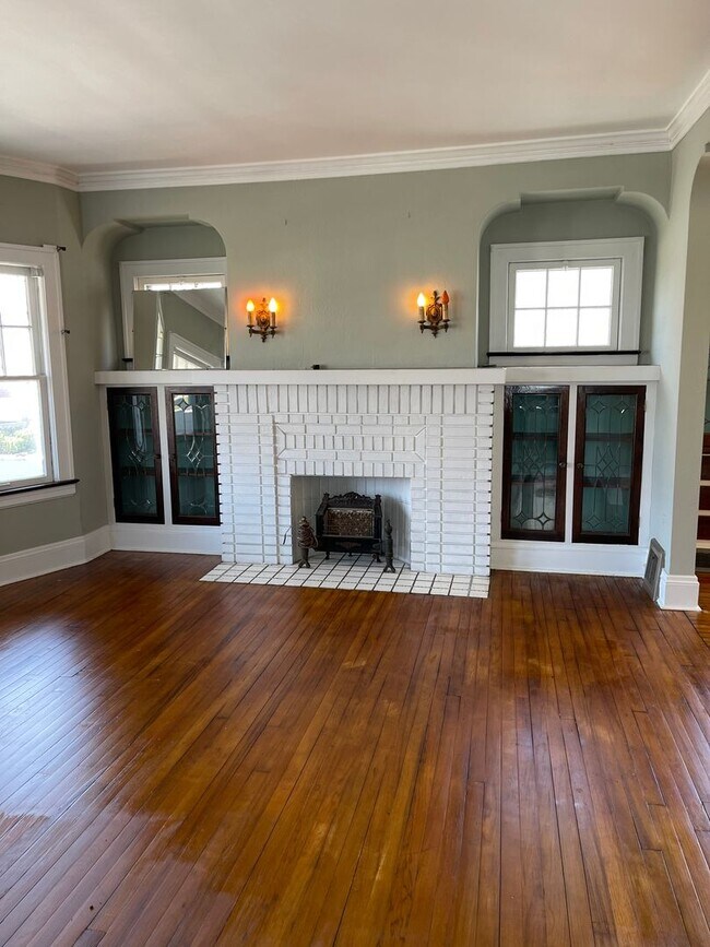 Foto del edificio - 3290 E 146th St