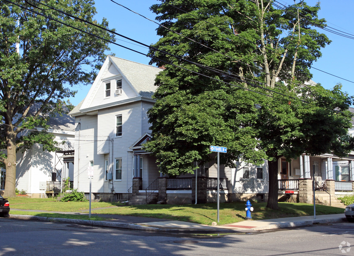 Building Photo - 118 Franklin St