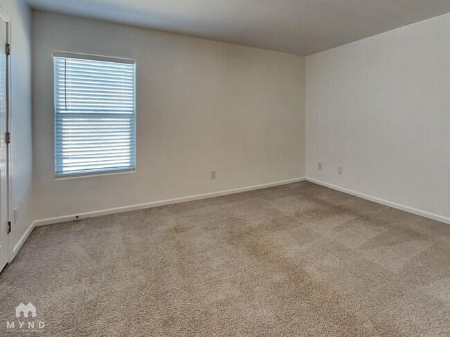 Foto del edificio - 9346 W Raven Dr