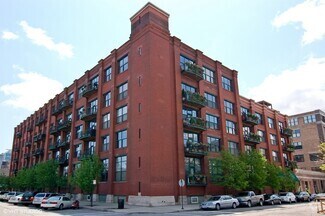 Building Photo - 1000 W Washington Blvd