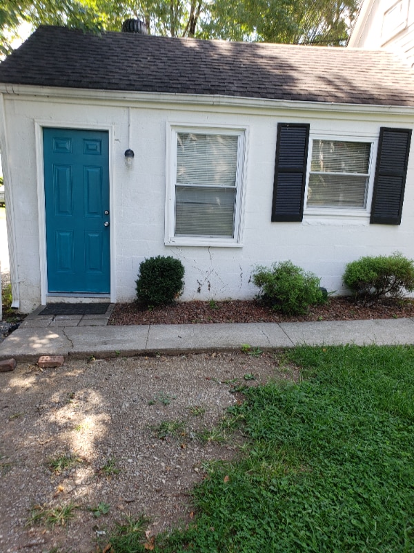 Building Photo - 346 Day Ave SW