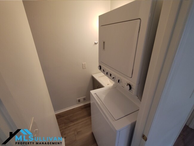 Foto del edificio - 220 Elizabeth St