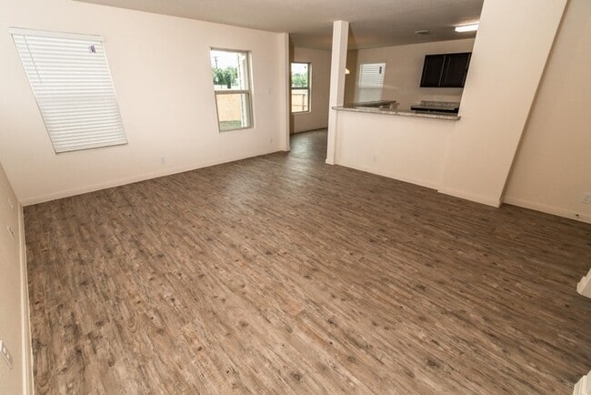 Building Photo - Tesoro Hills - 5106 War Horse Drive, San A...