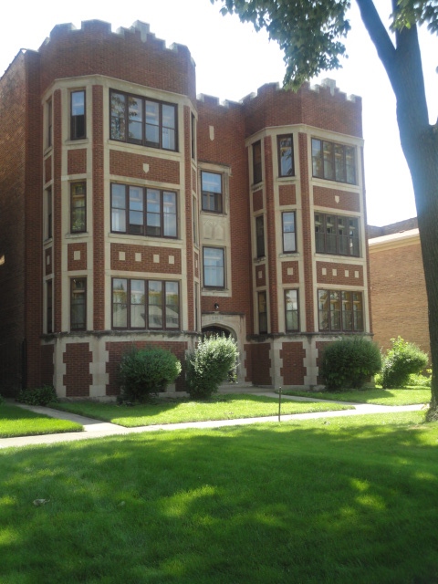 Foto del edificio - 8129-8131 S Michigan Ave