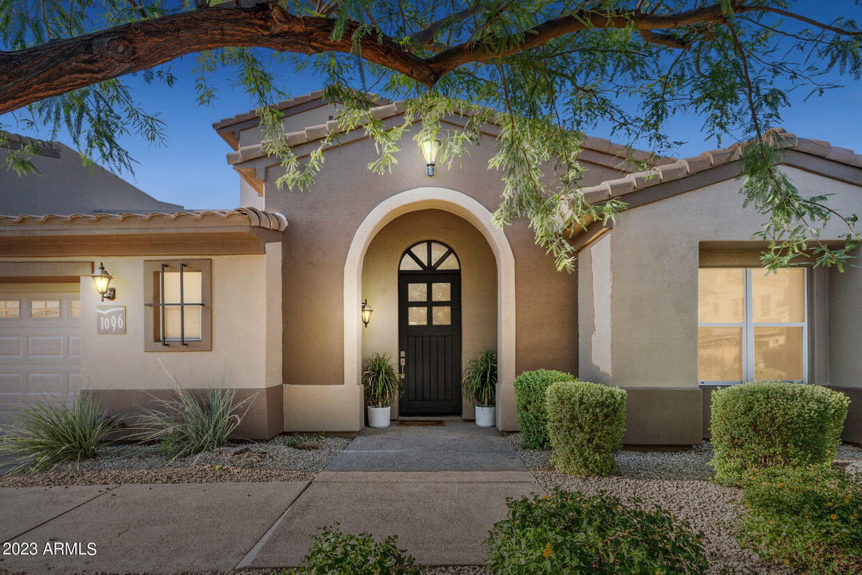 Foto principal - 20802 N Grayhawk Dr